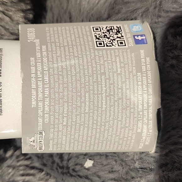 *4 for $20 💕Temporary hair color - Picture 3 of 4